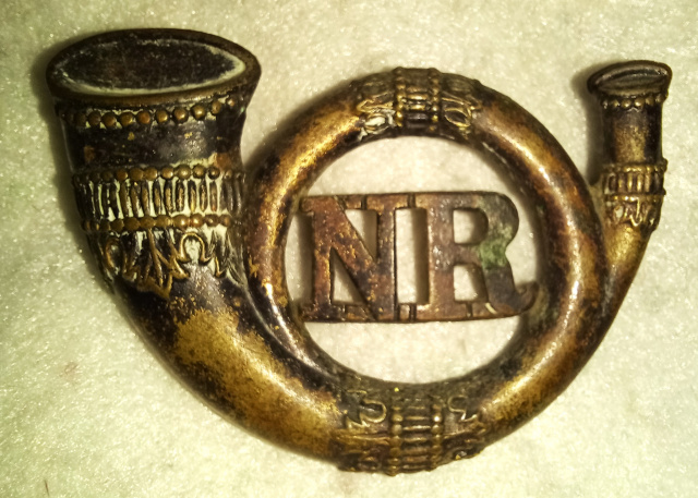 Northern Rifles Smasher Hat / Cap Badge